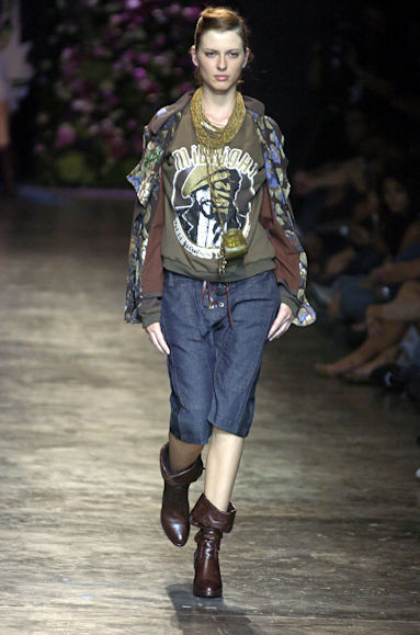desfiles-ellus-saopauloinverno2005rtw-120