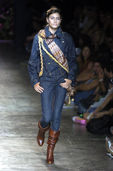 desfiles-ellus-saopauloinverno2005rtw-127