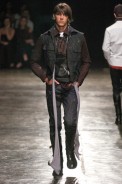 desfiles-ellusmen-saopauloinverno2005rtw-103