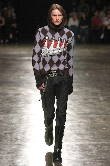 desfiles-ellusmen-saopauloinverno2005rtw-112