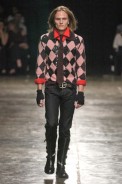 desfiles-ellusmen-saopauloinverno2005rtw-117