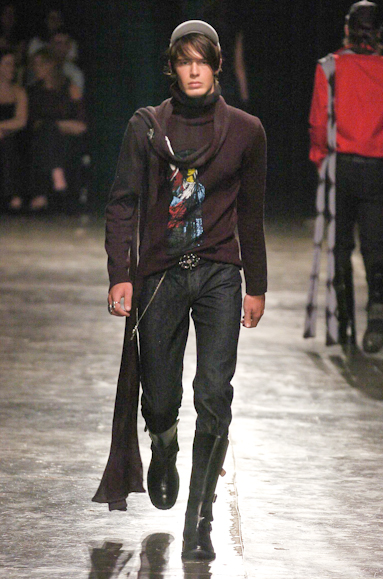 desfiles-ellusmen-saopauloinverno2005rtw-125