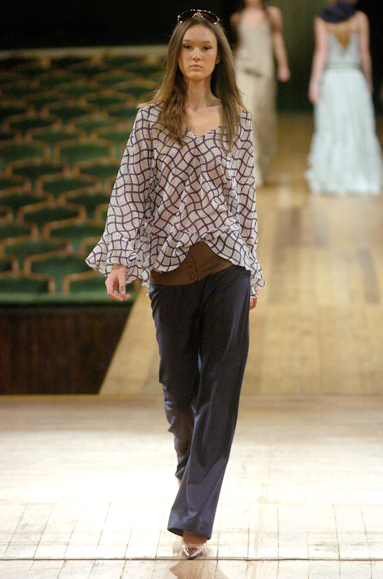 desfiles-reinaldolourenco-saopauloinverno2005rtw-115