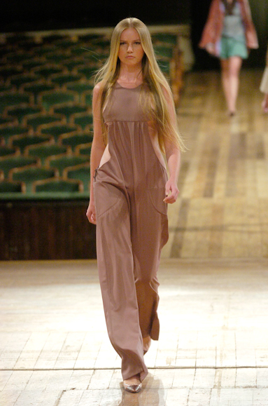 desfiles-reinaldolourenco-saopauloinverno2005rtw-125