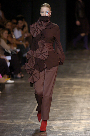 desfiles-renatoloureiro-saopauloinverno2005rtw-109