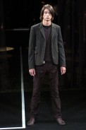 desfiles-ricardoalmeida-saopauloinverno2005rtw-107