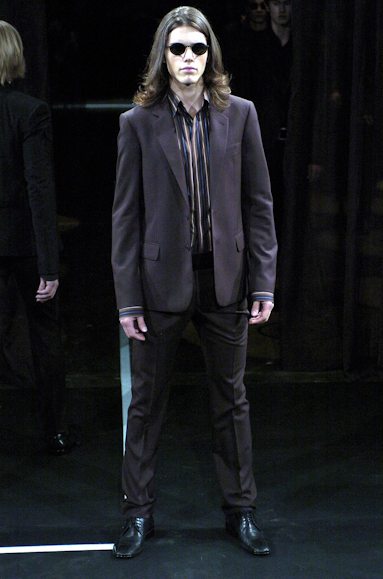 desfiles-ricardoalmeida-saopauloinverno2005rtw-110