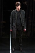 desfiles-ricardoalmeida-saopauloinverno2005rtw-112