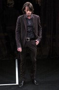 desfiles-ricardoalmeida-saopauloinverno2005rtw-114