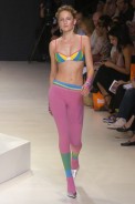 desfiles-rosacha-saopauloinverno2005rtw-109