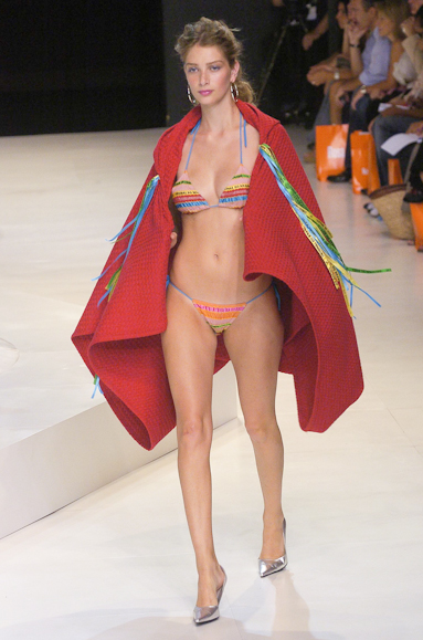 desfiles-rosacha-saopauloinverno2005rtw-114
