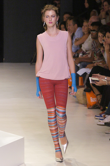 desfiles-rosacha-saopauloinverno2005rtw-116