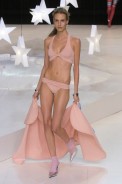 desfiles-rosacha-saopauloinverno2005rtw-119