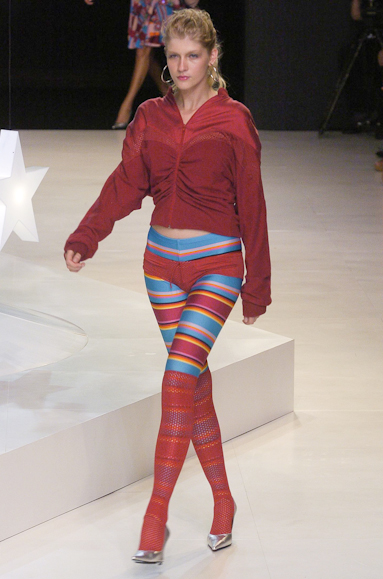 desfiles-rosacha-saopauloinverno2005rtw-120