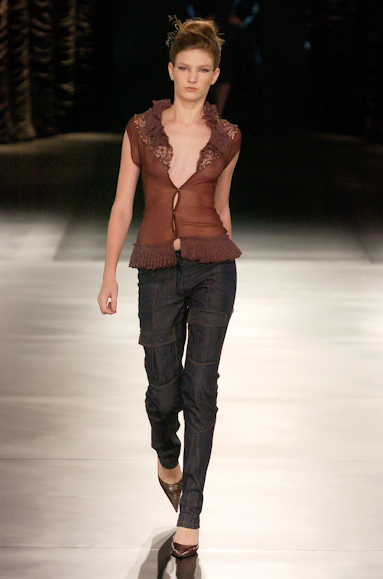 desfiles-samuelcirnansck-saopauloinverno2005rtw-103