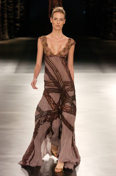 desfiles-samuelcirnansck-saopauloinverno2005rtw-127