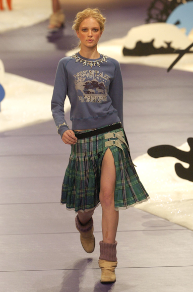 desfiles-triton-saopauloinverno2005rtw-100