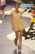 desfiles-triton-saopauloinverno2005rtw-103