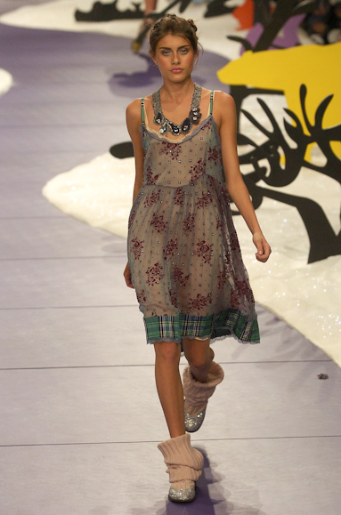 desfiles-triton-saopauloinverno2005rtw-104