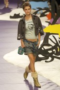 desfiles-triton-saopauloinverno2005rtw-105