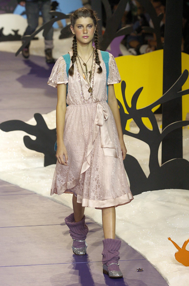 desfiles-triton-saopauloinverno2005rtw-113