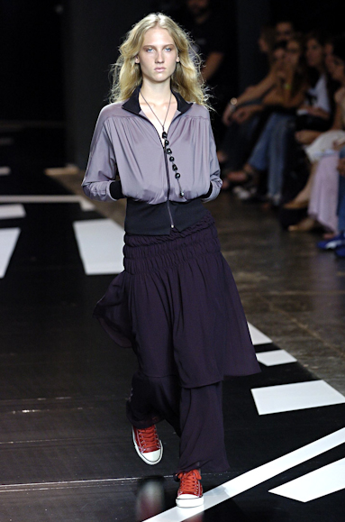 desfiles-uma-saopauloinverno2005rtw-108