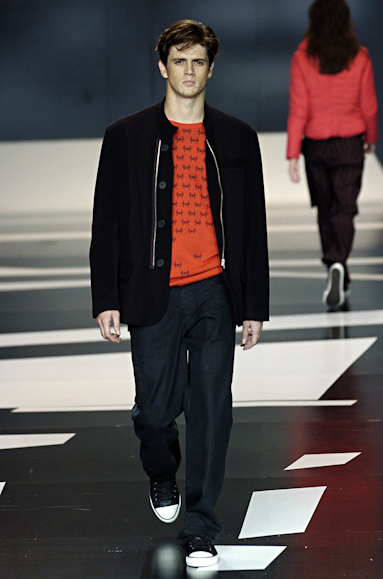 desfiles-uma-saopauloinverno2005rtw-113