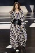 desfiles-uma-saopauloinverno2005rtw-117