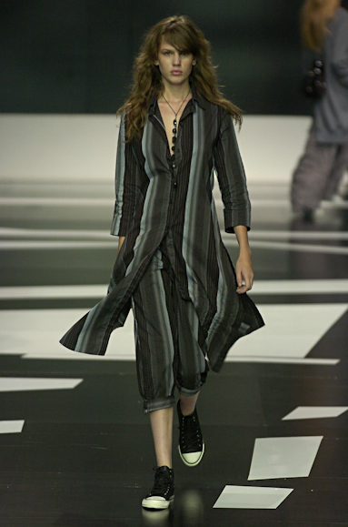 desfiles-uma-saopauloinverno2005rtw-120