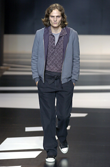 desfiles-uma-saopauloinverno2005rtw-127