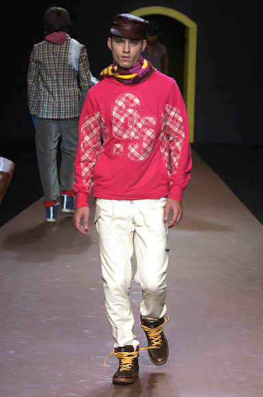 desfiles-vrom-saopauloinverno2005rtw-107