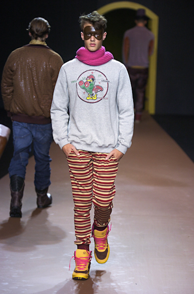 desfiles-vrom-saopauloinverno2005rtw-110