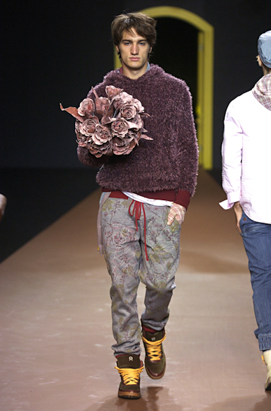 desfiles-vrom-saopauloinverno2005rtw-126