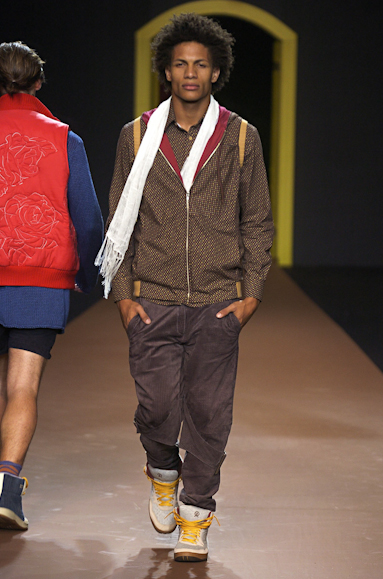 desfiles-vrom-saopauloinverno2005rtw-131