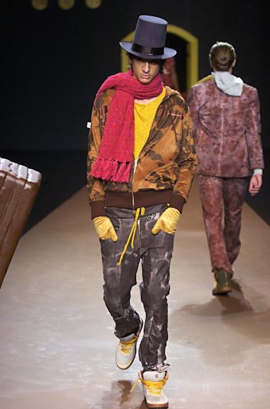 desfiles-vrom-saopauloinverno2005rtw-139