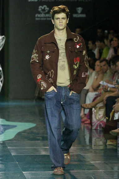 desfiles-videbula-saopauloinverno2005rtw-105