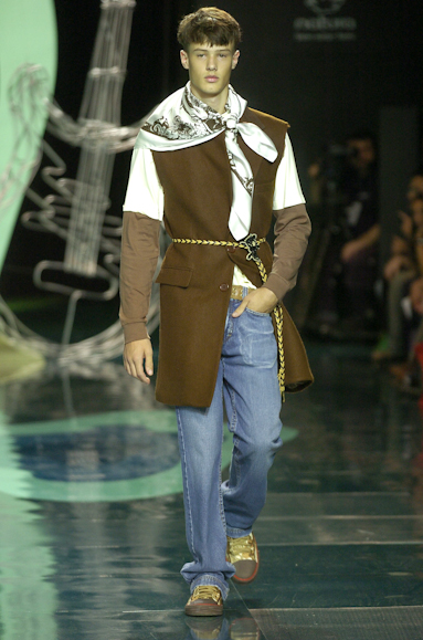 desfiles-videbula-saopauloinverno2005rtw-106