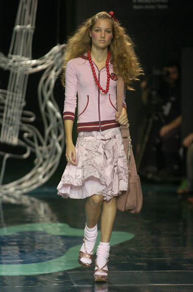 desfiles-videbula-saopauloinverno2005rtw-107