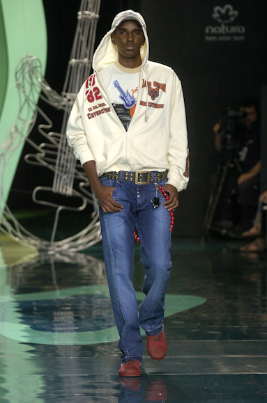 desfiles-videbula-saopauloinverno2005rtw-121