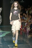 desfiles-videbula-saopauloinverno2005rtw-123