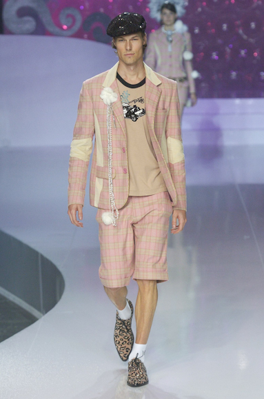 desfiles-zapping-saopauloinverno2005rtw-117
