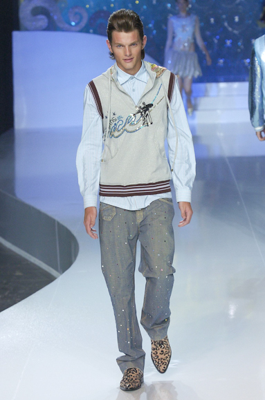 desfiles-zapping-saopauloinverno2005rtw-135