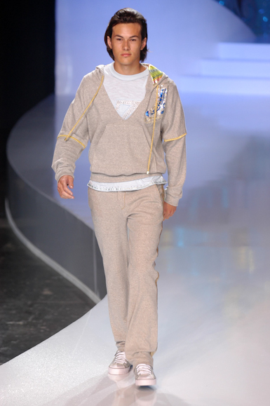 desfiles-zapping-saopauloinverno2005rtw-139