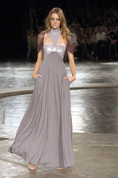 desfiles-zoomp-saopauloinverno2005rtw-117