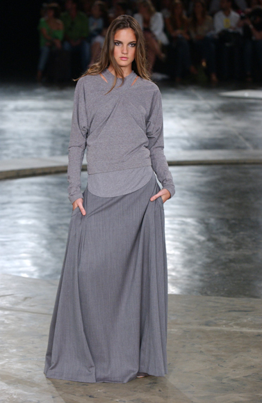 desfiles-zoomp-saopauloinverno2005rtw-122