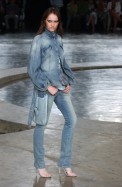 desfiles-zoomp-saopauloinverno2005rtw-127