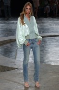 desfiles-zoomp-saopauloinverno2005rtw-132