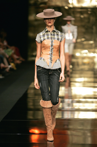 desfiles-animale-rioinverno2005rtw-130