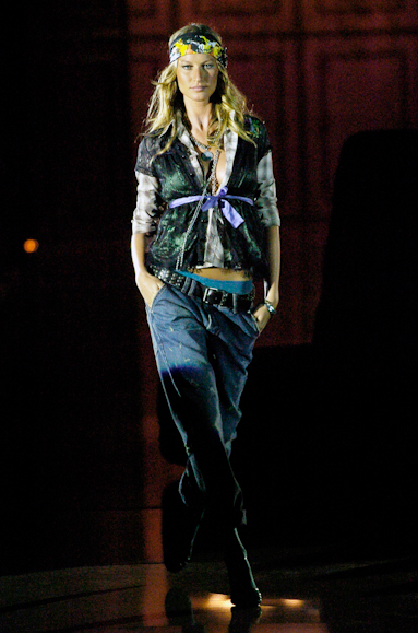 desfiles-colcci-rioinverno2005rtw-100