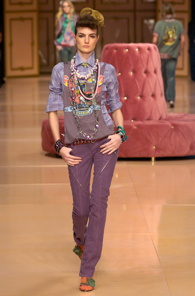 desfiles-colcci-rioinverno2005rtw-109